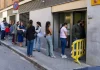 Un manual con errores en Correos entorpece la regularización de extranjeros