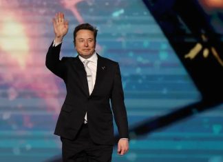 Salida a bolsa de SpaceX encumbra a Elon Musk como el primer «billonario» de la historia