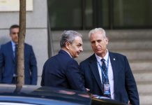 El juez Calama cita a las hijas de Zapatero y a su secretaria como investigadas en el caso Plus Ultra