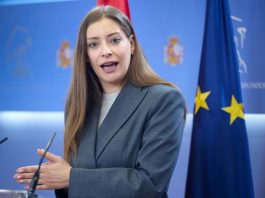 Ester Muñoz (PP) carga contra Rufián y los socios de Sánchez en el Congreso: «¿Cuánta mierda más va a tragar?»