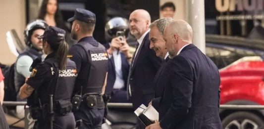 Fiscalía pide retirar el pasaporte a Zapatero y el PP reclama prisión tras su declaración histórica ante el juez