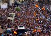 Miles de ceutíes se manifiestan en una protesta inédita de las cuatro comunidades religiosas para exigir una respuesta a la crisis migratoria
