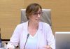 Mónica García defiende en el Congreso que los migrantes no traen enfermedades a Ceuta: «Son las condiciones de hacinamiento las que provocan los brotes»