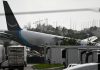 Tragedia en Miami: un avión de carga de Amazon se sale de la pista, choca contra varios vehículos y deja al menos cinco muertos