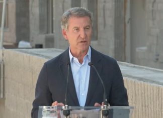Feijóo promete deducciones fiscales a los propietarios que prorroguen contratos y tres leyes de vivienda en sus primeros cien días