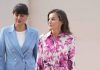 La Reina Letizia retoma su agenda con un guiño a la enfermería: rescata un diseño floral de Carolina Herrera y apuesta por el tacón sensato