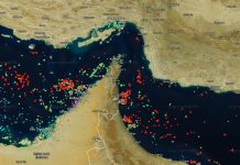 El petróleo se desploma un 3% ante la inesperada oferta de Irán para reabrir el estrecho de Ormuz en siete días