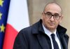 Macron rechaza la dimisión de su ministro del Interior pese a los disturbios y le exige «transparencia» sobre los fallos de inteligencia