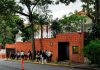 «Imposible votar»: los trabajadores del consulado en Caracas alertan de que la sede provisional no reúne las condiciones para las elecciones del 29N