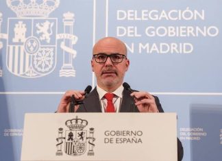 Dimite el delegado del Gobierno en Madrid al quedarse fuera de las listas del PSOE