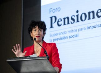 El Gobierno aprueba un decreto de mejoras sociales para viudas y víctimas de violencia de género en plena precampaña